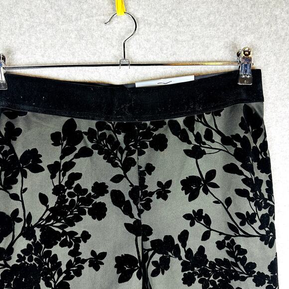 New Liz Claiborne Womans Sz Large Pants Pull On Classic Ankle Velvet Back NWT - Picture 5 of 8
